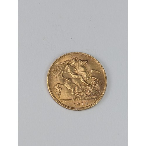 92 - United Kingdom - George V (1910-1936), Half Sovereign, dated 1914, London Mint,