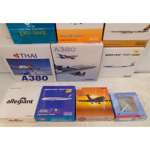 72 - A quantity of mixed diecast model aircraft, 1:400 scale, to include JET-X models, Aragon and Witty, ... 