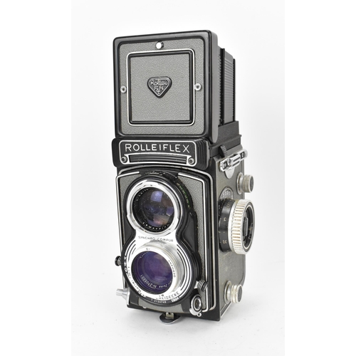 216 - A vintage mid century, Rolleiflex, T Synchro Compur, Franke & Heidecke camera with Carl Zeiss Nr 270... 