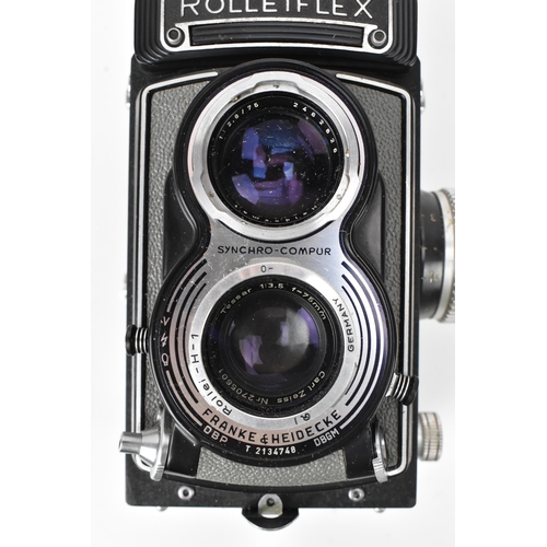 216 - A vintage mid century, Rolleiflex, T Synchro Compur, Franke & Heidecke camera with Carl Zeiss Nr 270... 