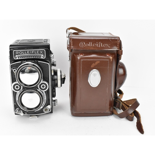 231 - A Rolleiflex Synchro-Compur 2.8F TLR camera, model K7F, 1960-1981, 2418286, with Carl Zeiss Planar 1... 