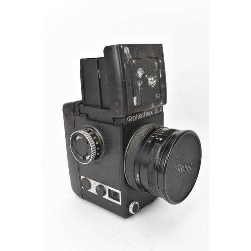 235 - A Rolleiflex SLX camera, with Rollei Planar 1:2,8 f=80mm nr. 8074370 lens, with lens cap, no battery... 