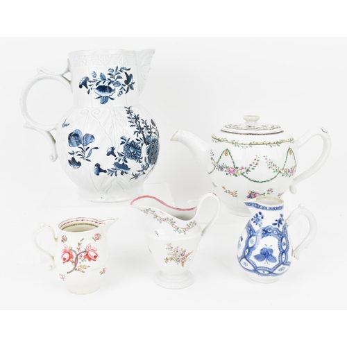 180 - A small collection of 18th and early 19th century British porcelain, to include English and New Hall... 