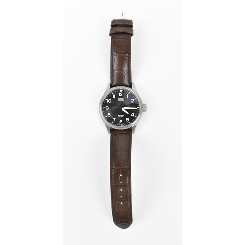 37 - An Oris Big Crown Pro Pilot, automatic, gents, stainless steel wristwatch, having a black dial, cent... 