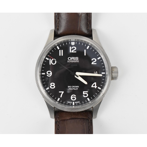 37 - An Oris Big Crown Pro Pilot, automatic, gents, stainless steel wristwatch, having a black dial, cent... 