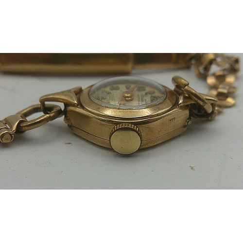 147 - A Bentima Star gold cased ladies wristwatch on a 9ct gold strap faced with an Arabic dial (7.3g)
Loc... 