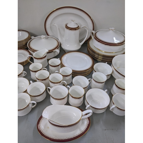 305 - A Paragon 'Hollywood' patterned dinner service, approx. 84 pieces.Location: A4M