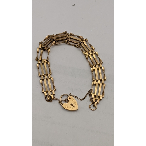 9 - A 9ct gold gate link bracelet total weight 10.4g
Location: CAB2