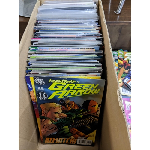 271 - A quantity of approx. 100+ American DC comics to include Green Arrow, Deadman, Superman Action Comic... 