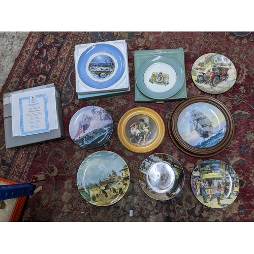 286 - A quantity of various collectors plates, some boxed
Location: G