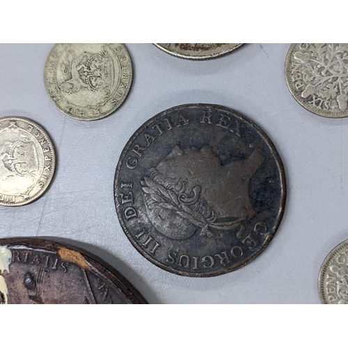 384 - Mixed coins of interest to include 1815 Bank token 3 Shilling, Maundy coinage, George III, 1795 penn... 