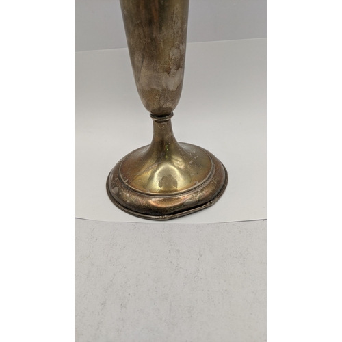 191 - A sterling silver tulip weighted vase
Location: R1.1