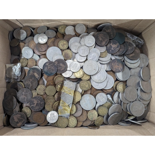 484 - A quantity of British coins,  Victorian and later pennies, along with past 1947 half crowns, florins... 