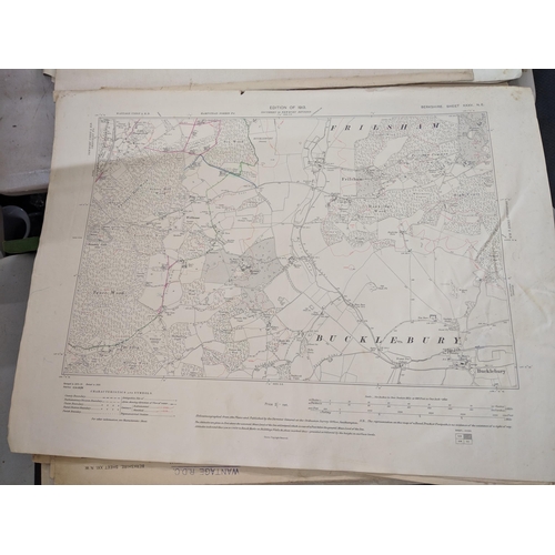 495 - Approx 60 A2 street maps, mainly 1913 and 1914 edition reprints showing areas in and around Berkshir... 