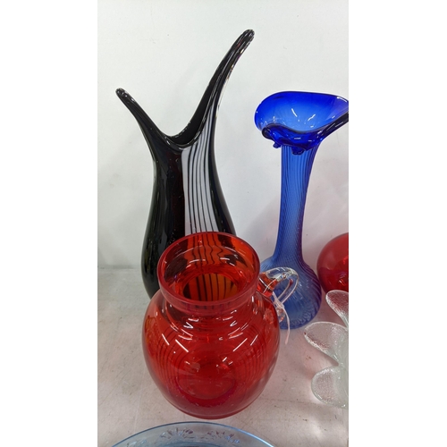 246 - A collection of glass to include a green bowl, a clear vase other items Location:LWB