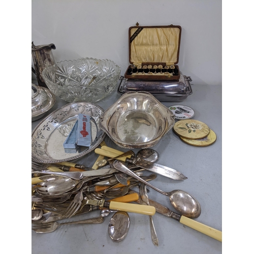 250 - A mixed lot to include loose cutlery, entrée dish, glassware, silver plate and other items
Location:... 