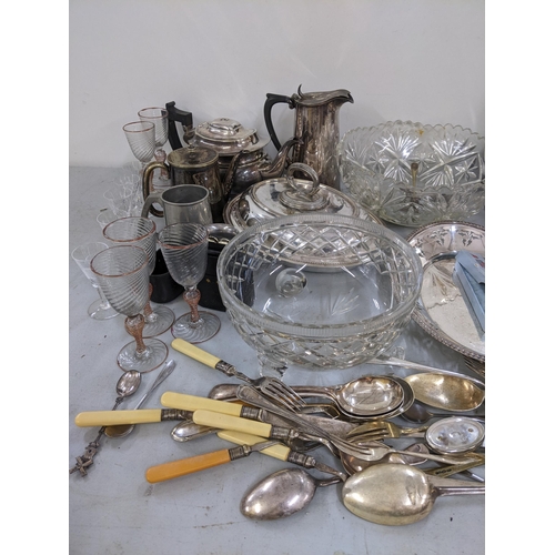 250 - A mixed lot to include loose cutlery, entrée dish, glassware, silver plate and other items
Location:... 