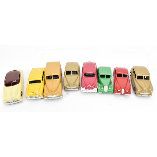 257 - A collection of vintage early Dinky cars, to include a 172 Studebaker Land Cruiser, a Hudson Commodo... 