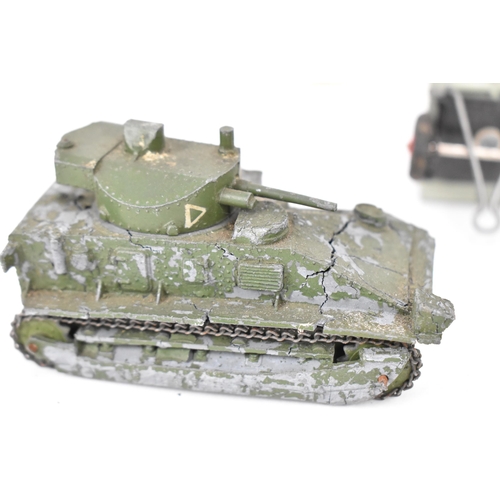 258 - A collection of vintage Dinky Toys diecast models of Military interest, to include a boxed 651 Centu... 