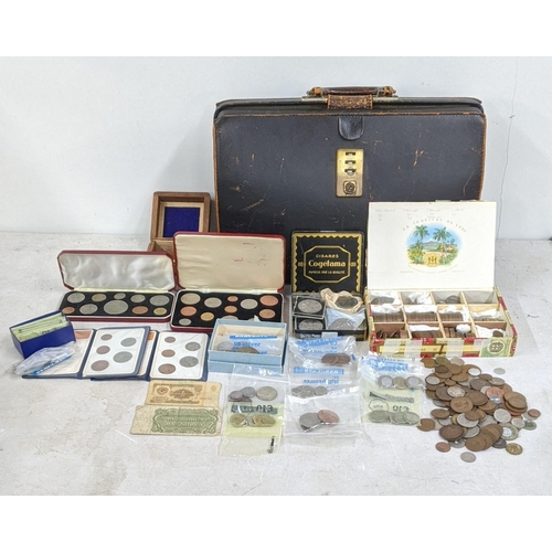 309 - Mixed world coins to include USA Mercury Dime, Canada and others along with British commemorative cr... 