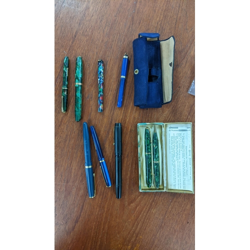 15 - Eight Conway Stewart fountain pens consisting of 5 Dinkies - 550 green set, and another fountain pen... 