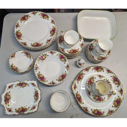 330 - Royal Albert old Country Roses A/F, part service to include dinner plates, cups and saucers, bowls, ... 