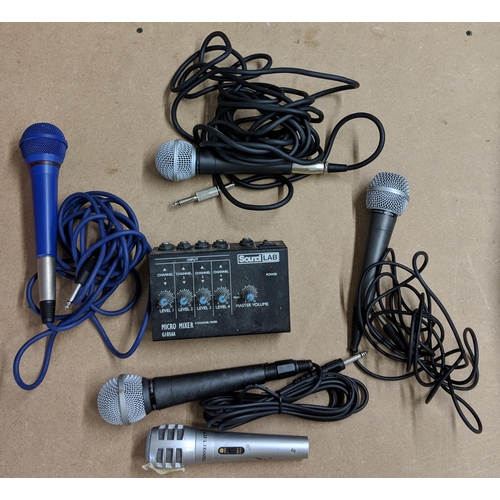 286 - Musical electrical equipment to include a Sound Lab Micro Mixer G105AA and microphones, a Connect-it... 