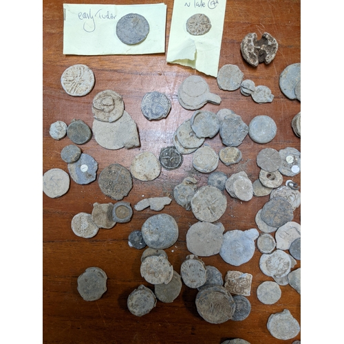 401 - A quantity of metal detectorist coin finds to include Georgian Cartwheel pennies, and various earlie... 