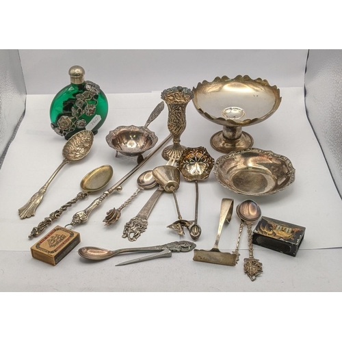 465 - Mixed silver, white metal and silver plate to include a silver embossed vase, pusher and others, whi... 