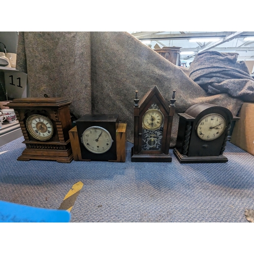 63 - A group of four American mantle clocks to include an Art Deco inspired example, oak case Ansonia clo... 