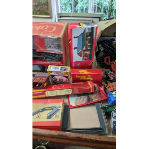 503 - A selection of mainly 00 gauge items, boxed loose to include a Hornby 46201 Queen Elizabeth locomoti... 