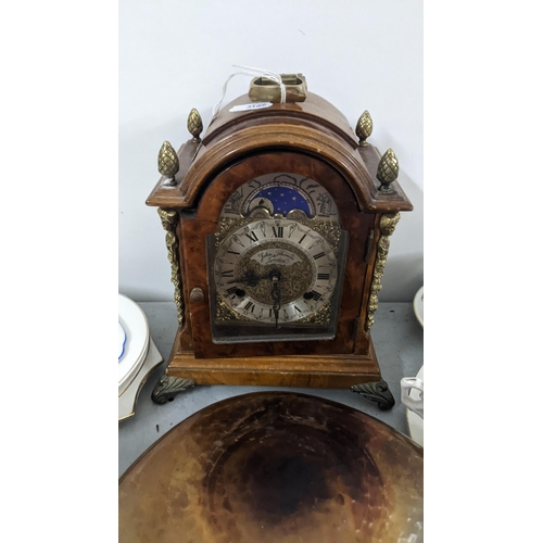 336 - A mixed lot to include an 8-day mantel clock, commemorative china and other items Location: A4M