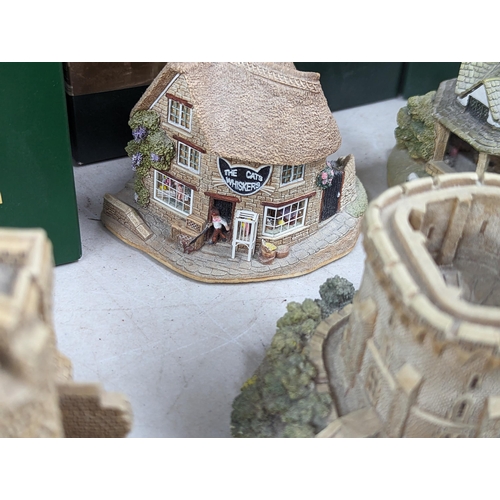 351 - A collection of 19 boxed Lilliput Lane model cottages A/F, to include 'Out to Sea', 'To Have and to ... 