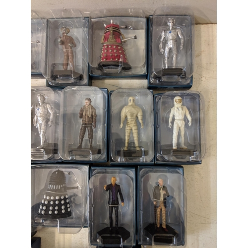 373 - Twenty eight Dr Who BBC figures to include The Foretold, Vashta Nerada, Supreme Dalek and others
Loc... 