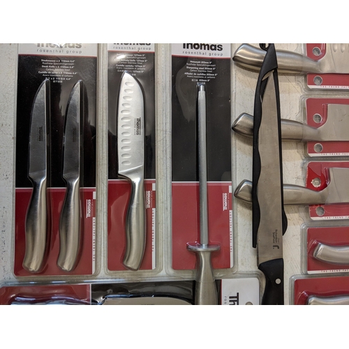 446 - Sixteen as new Thomas kitchen knives, scissors and steel and two other knives
Location:4.3