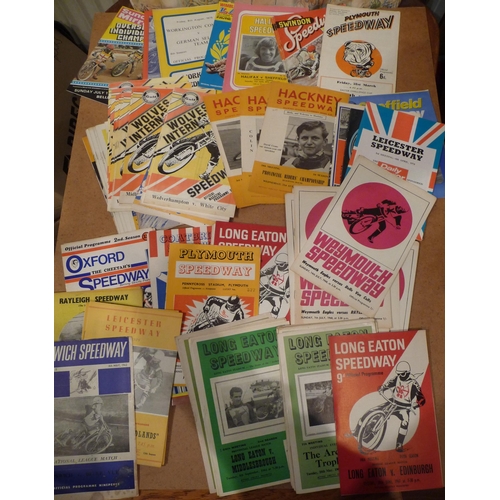 457 - A box of 350+ mainly 1960- 70s, some 1980, UK Speedway programmes; venues include Exeter-New Cross-C... 