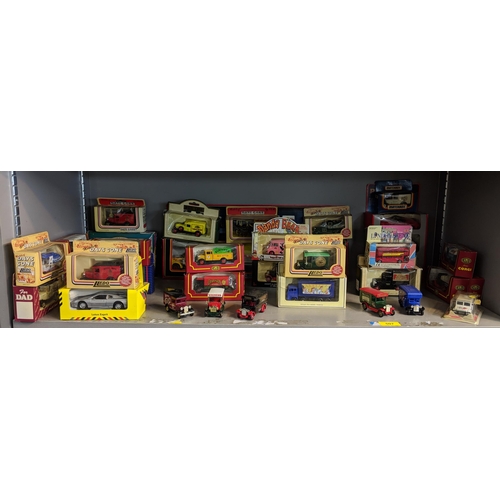 507 - Boxed and diecast model vehicles to include examples from Days Gone, Matchbox, Tetley, Cameo from Co... 