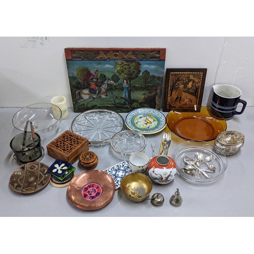 521 - A mixed lot to include a Royal Copenhagen fish, Belleek cup and saucer, Studio pottery lidded bowl, ... 