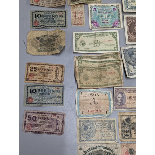 525 - Mixed world coins and banknotes to include Republic of China ten Cash, 1917 10 Milliemes, 1877 Quart... 