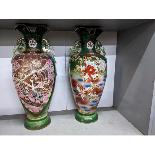 607 - A pair of Japanese vases
Location:G