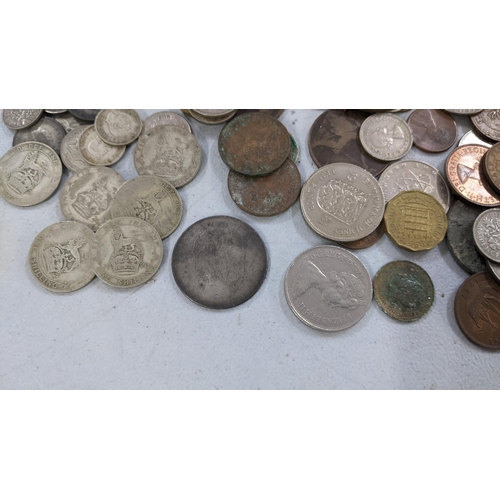 468 - Mixed coins to include Victorian and later British coins, half crowns, Shillings and others, togethe... 