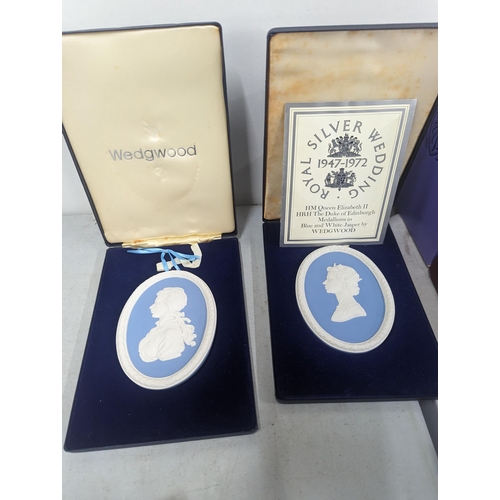 563 - Mixed Wedgwood Jasperware to include 1977 Silver Wedding Anniversary plaque, and a lidded pot, St Pa... 