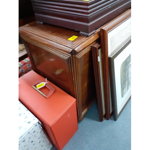 602 - An early to mid 20th century varnished oak blanket chest, Location: A1M