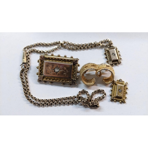 118 - A selection of gold plated jewellery to include a Victorian brooch inset with an old cut diamond 
Lo... 