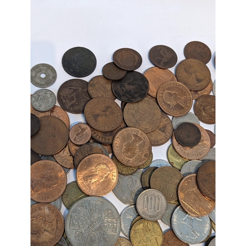 406 - Mixed coins - a large collection of British and World coins to include George I (1714-1727), shillin... 