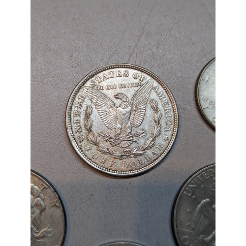 416 - United States of America- mixed coins to include a 1921 'Morgan' Dollar, 1923 'Peace' Dollar, 1971 e... 