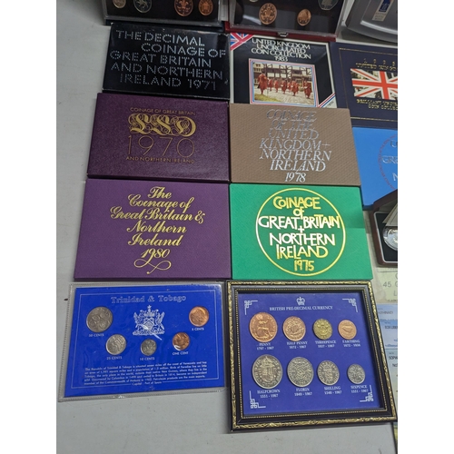 486 - Coinage of Great Britain and Northern Ireland, proof sets from 1970s/80s/90s and 2000, along with si... 