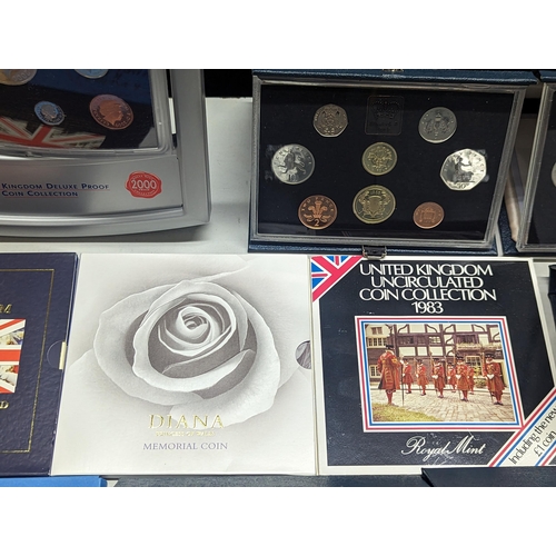 486 - Coinage of Great Britain and Northern Ireland, proof sets from 1970s/80s/90s and 2000, along with si... 