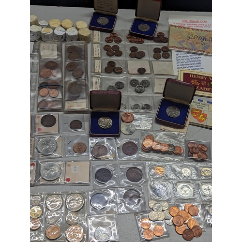 487 - A large collection of British and world coins to include Victorian and later pennies, a quantity of ... 