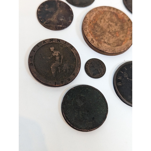 62 - United Kingdom - copper coinage - mixed copper pennies, half pennies, farthings and half farthings G... 